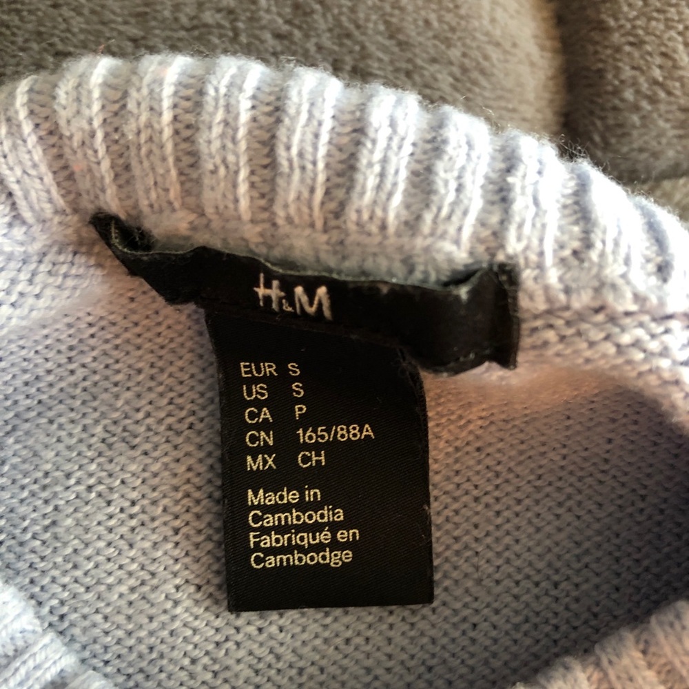 Sweater - Picture 2 of 2